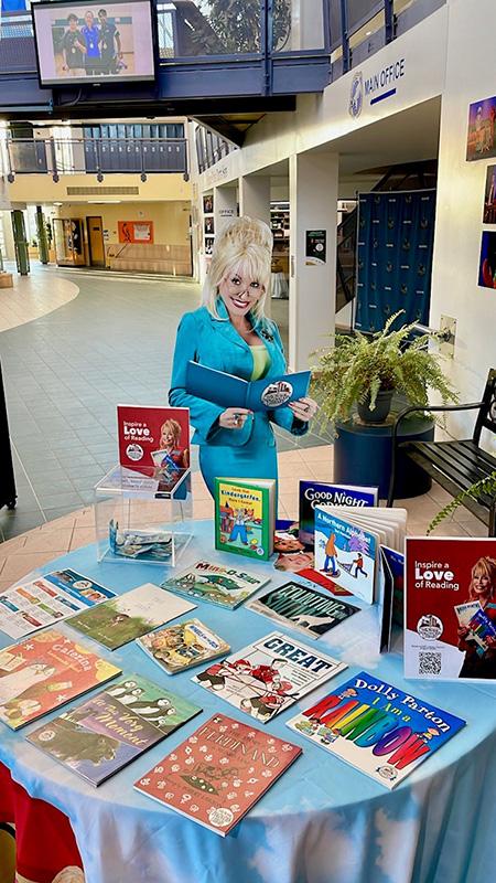  Dolly Parton’s Imagination Library